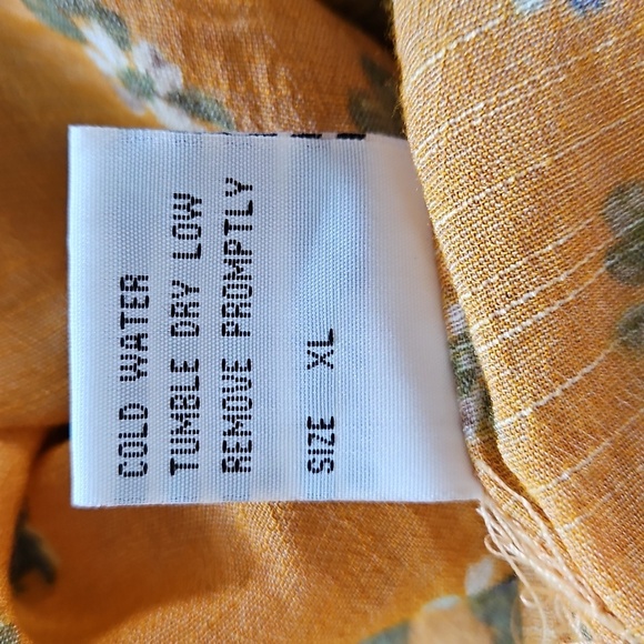 Orange Floral Button-Down V-Neck Blouse, Lightweight, Sheer, Sz XL - Picture 8 of 8